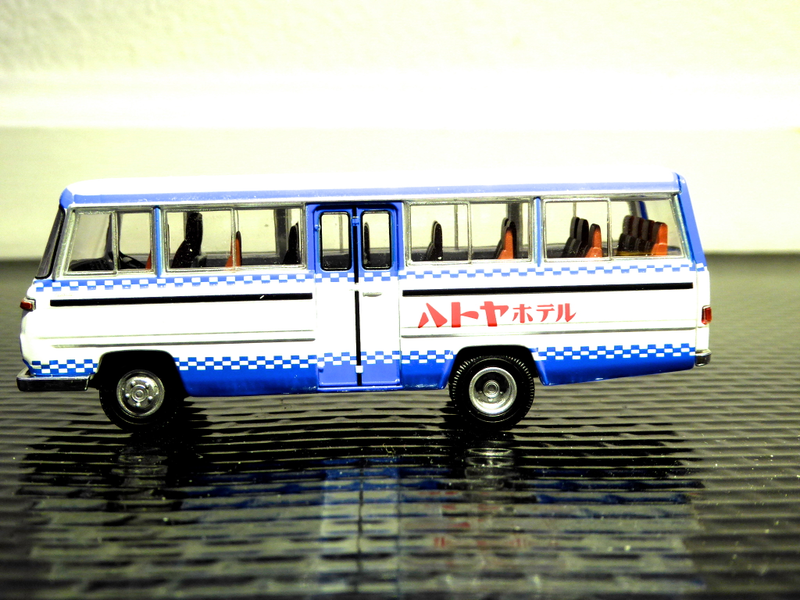 Illustration for article titled Hot Sixty 4th: Let's take the bus on Samurai Saturday